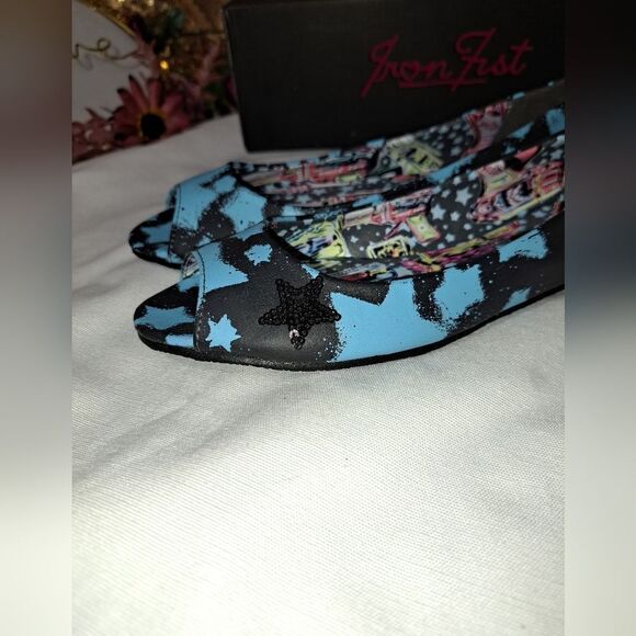 NIB Iron Fist Rayplay Peep Toe Flat - Picture 3 of 12